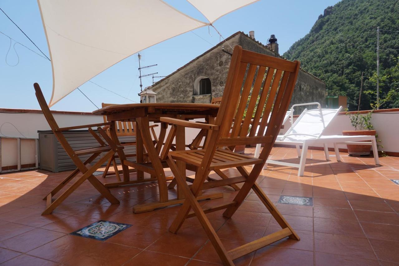 Ferienwohnung Donna Rosalia Amalfi Exterior foto